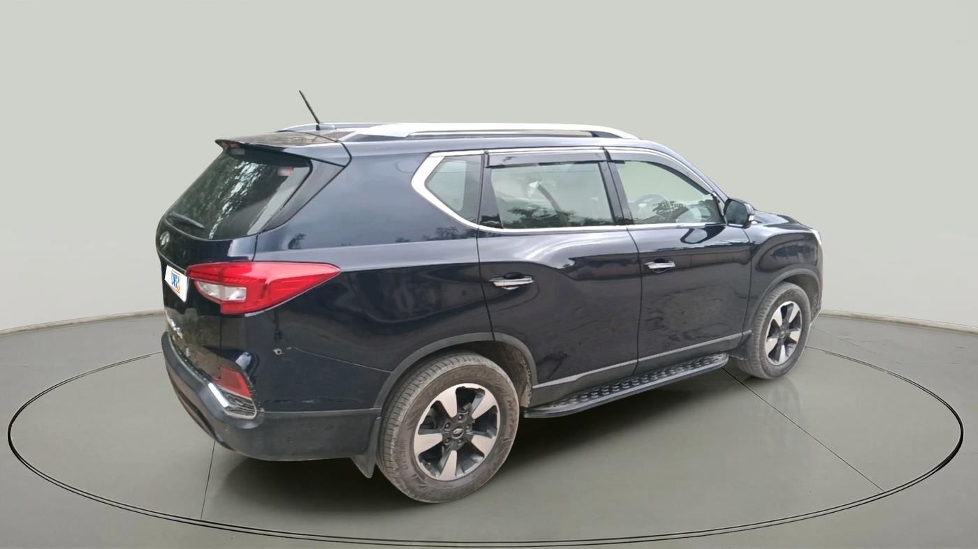 2022 Mahindra ALTURAS G4 2WD AT, Diesel, Automatic, 30,731 km, exterior