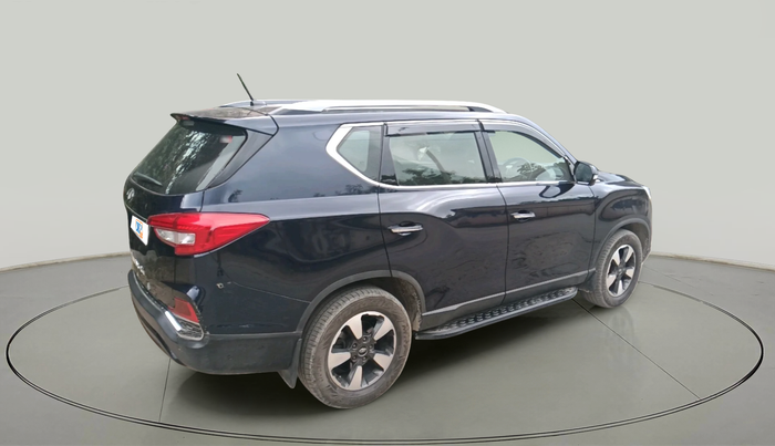 2022 Mahindra ALTURAS G4 2WD AT, Diesel, Automatic, 30,731 km, exterior