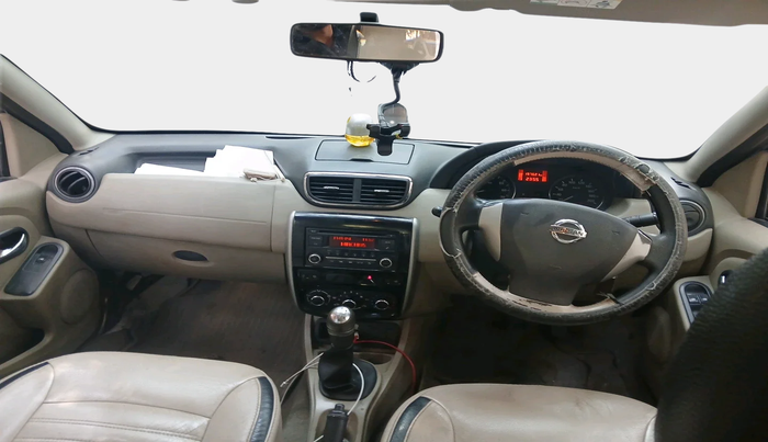 2015 Nissan Terrano XL D PLUS, Diesel, Manual, 1,97,621 km, interior