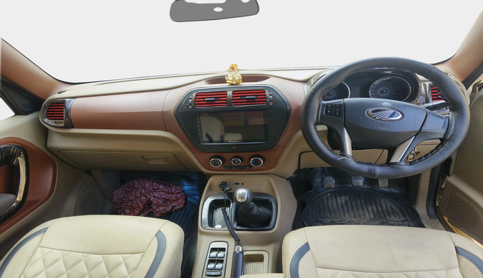 2016 Mahindra TUV300 T8, Diesel, Manual, 52,473 km, interior