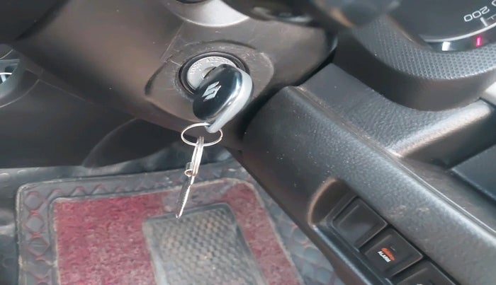 2015 Maruti Swift VXI, Petrol, Manual, 52,528 km, interior