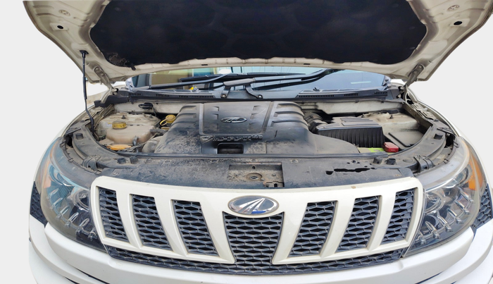 2012 Mahindra XUV500 W8, Diesel, Manual, 28,532 km, exterior