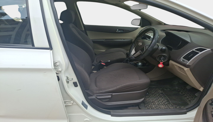 2011 Hyundai i20 SPORTZ 1.2, Petrol, Manual, 72,695 km, interior