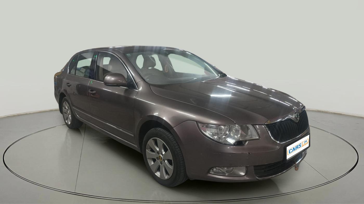 2011 Skoda Superb ELEGANCE 1.8 TSI MT, Petrol, Manual, 1,61,228 km, exterior