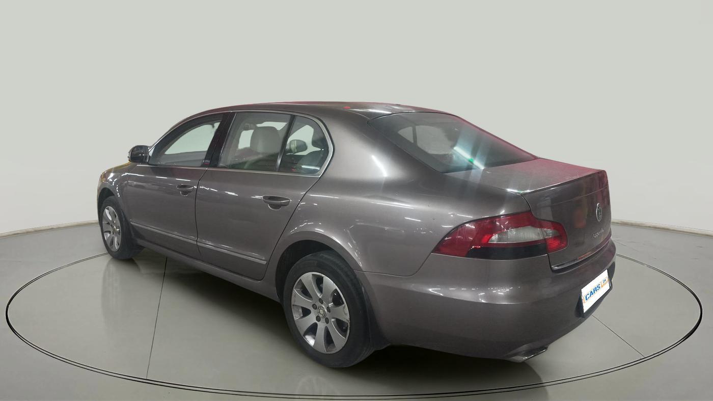 2011 Skoda Superb ELEGANCE 1.8 TSI MT, Petrol, Manual, 1,61,228 km, exterior