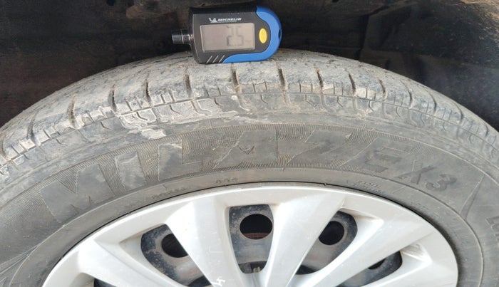 2016 Maruti Swift Dzire VDI ABS, Diesel, Manual, 3,86,447 km, tyre