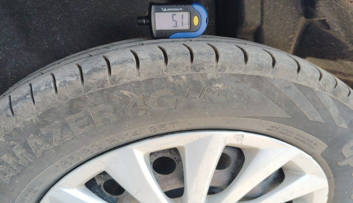 2016 Maruti Swift Dzire VDI ABS, Diesel, Manual, 3,86,447 km, tyre