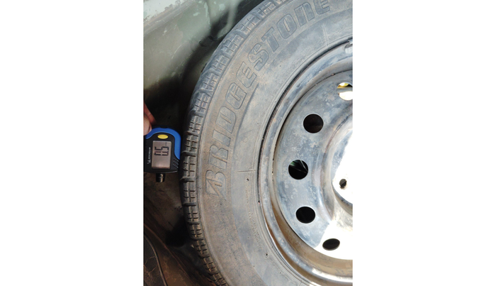 2016 Maruti Swift Dzire VDI ABS, Diesel, Manual, 3,86,447 km, tyre