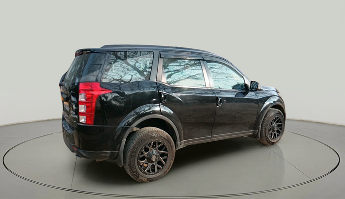 2017 Mahindra XUV500 W6, Diesel, Manual, 1,20,650 km, exterior