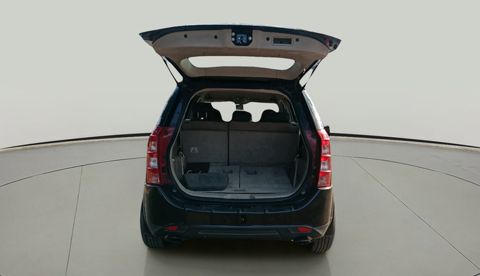 2017 Mahindra XUV500 W6, Diesel, Manual, 1,20,650 km, exterior