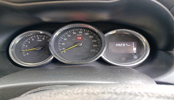 2018 Renault Duster RXL PETROL, Petrol, Manual, 39,237 km, interior