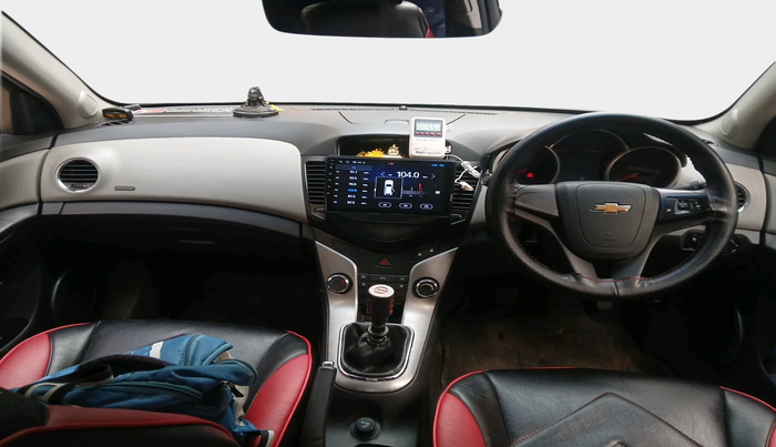 2013 Chevrolet Cruze LT, Diesel, Manual, 95,505 km, interior