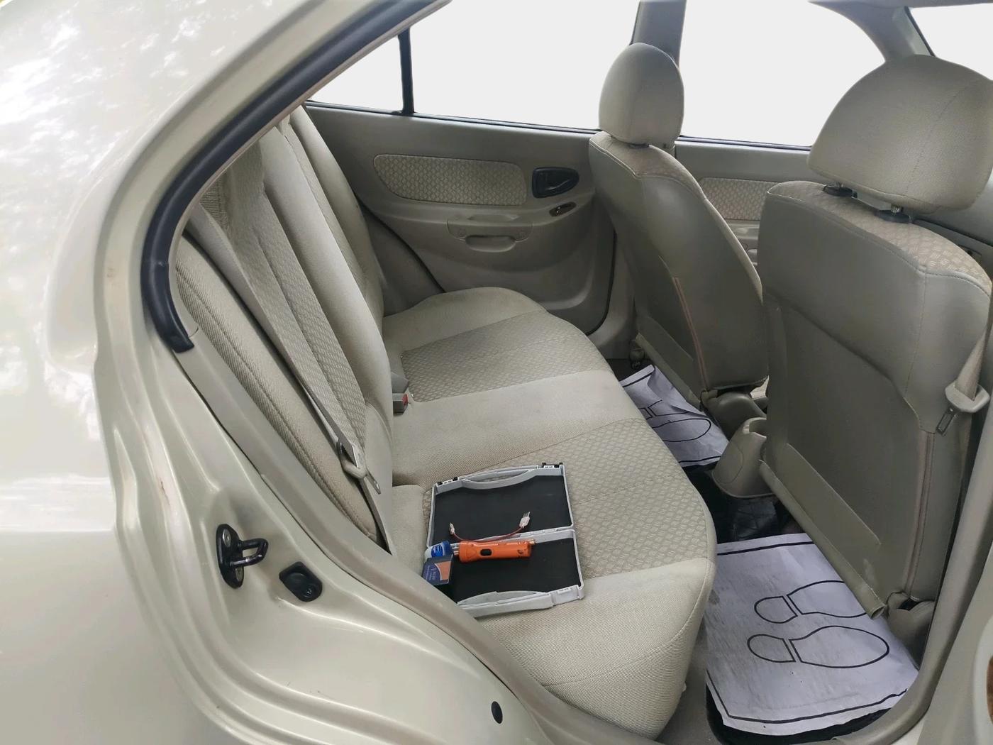 2012 Hyundai Accent GLE, Petrol, Manual, 33,687 km, interior