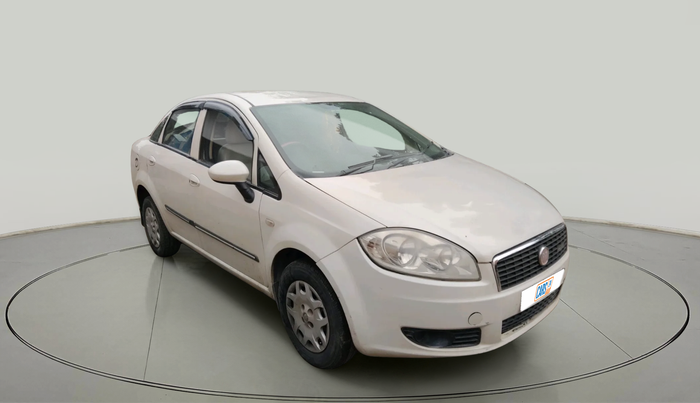 2014 Fiat Linea CLASSIC 1.3 L MULTIJET, Diesel, Manual, 1,34,782 km, exterior