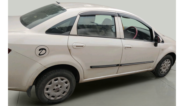 2014 Fiat Linea CLASSIC 1.3 L MULTIJET, Diesel, Manual, 1,34,782 km, exterior