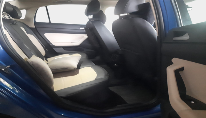 2022 Volkswagen VIRTUS TOPLINE TSI 1.0 MT, Petrol, Manual, 22,751 km, interior