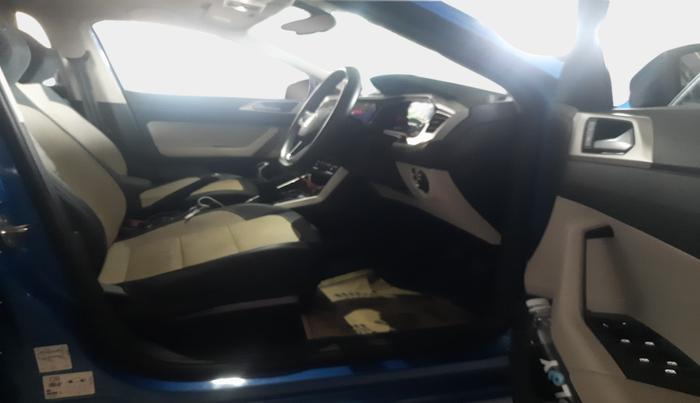 2022 Volkswagen VIRTUS TOPLINE TSI 1.0 MT, Petrol, Manual, 22,751 km, interior