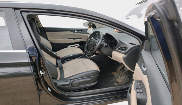 2017 Hyundai Verna 1.6 VTVT SX (O) AT, Petrol, Automatic, 47,223 km, interior