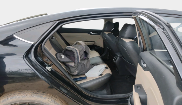 2017 Hyundai Verna 1.6 VTVT SX (O) AT, Petrol, Automatic, 47,223 km, interior