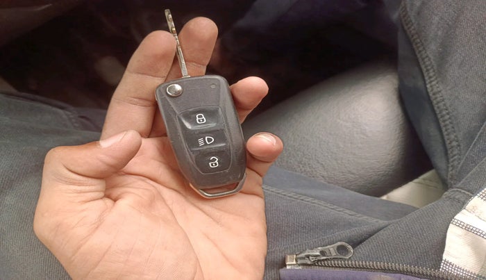 2017 Tata Tiago XZ PETROL, Petrol, Manual, 66,781 km, interior