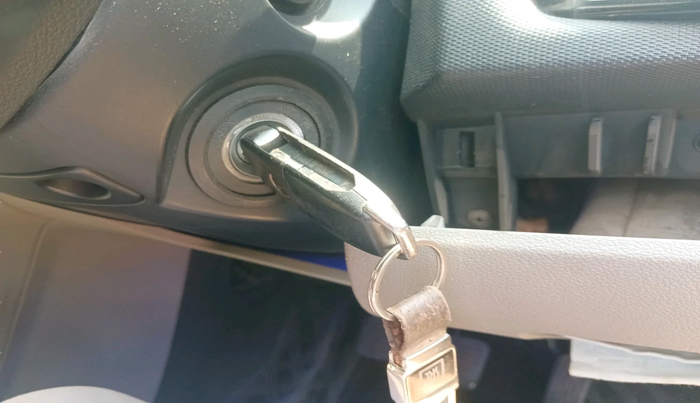 2016 Tata Tiago XZ PETROL, Petrol, Manual, 1,09,867 km, interior