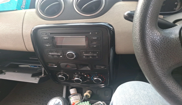 2013 Renault Duster 85 PS RXL DIESEL, Diesel, Manual, 1,05,761 km, interior