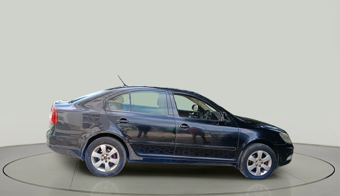 2010 Skoda Laura ELEGANCE 1.9 TDI AT, Diesel, Automatic, 2,31,652 km, exterior