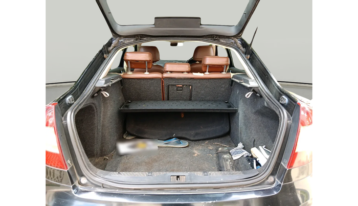 2010 Skoda Laura ELEGANCE 1.9 TDI AT, Diesel, Automatic, 2,31,652 km, exterior