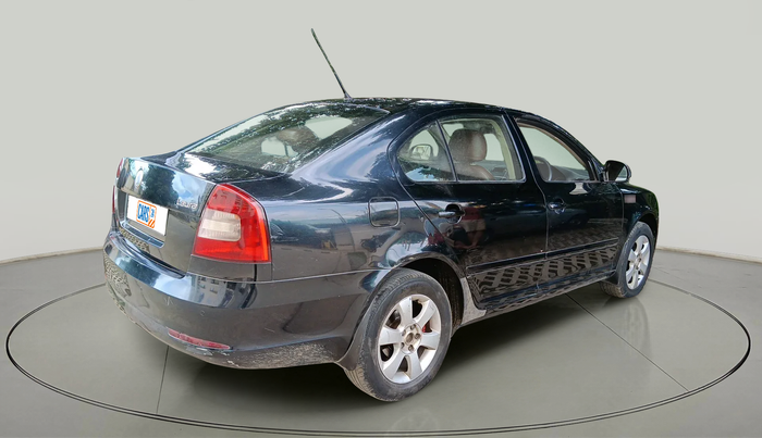 2010 Skoda Laura ELEGANCE 1.9 TDI AT, Diesel, Automatic, 2,31,652 km, exterior