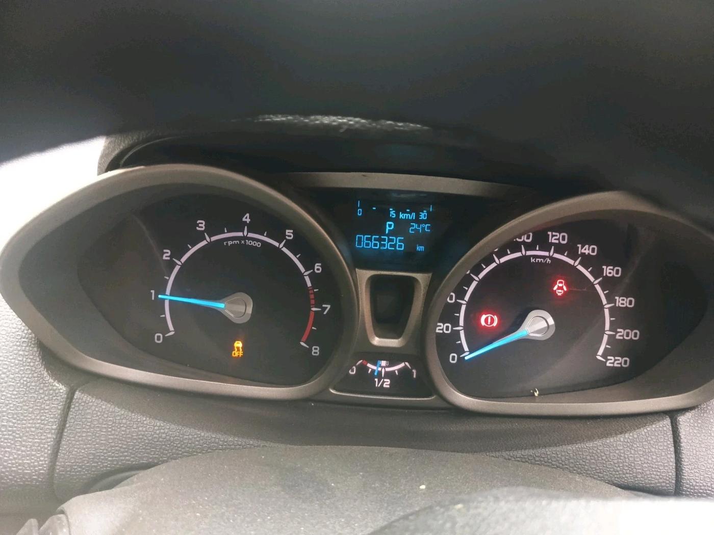 2014 Ford Ecosport TITANIUM 1.5L PETROL AT, Petrol, Automatic, 66,326 km, interior
