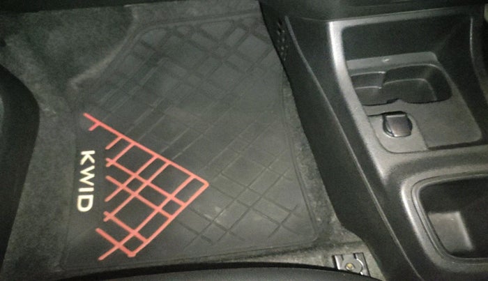 2018 Renault Kwid RXT 1.0 AMT, Petrol, Automatic, 28,274 km, interior