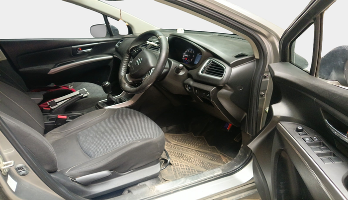 2018 Maruti S Cross DELTA 1.3, Diesel, Manual, 1,16,495 km, interior