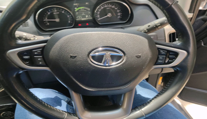 2018 Tata Hexa XTA 4X2 6 STR, Diesel, Automatic, 93,412 km, interior