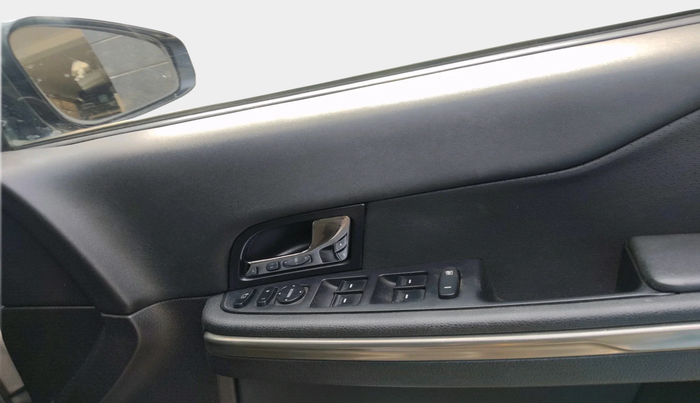 2018 Tata Hexa XTA 4X2 6 STR, Diesel, Automatic, 93,412 km, interior