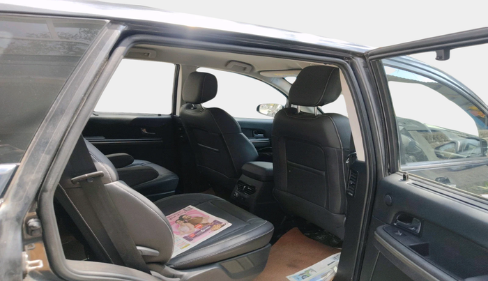 2018 Tata Hexa XTA 4X2 6 STR, Diesel, Automatic, 93,412 km, interior