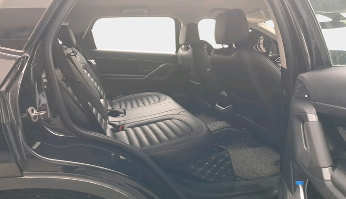 2019 Tata Harrier XZ 2.0L DARK EDITION, Diesel, Manual, 35,421 km, interior