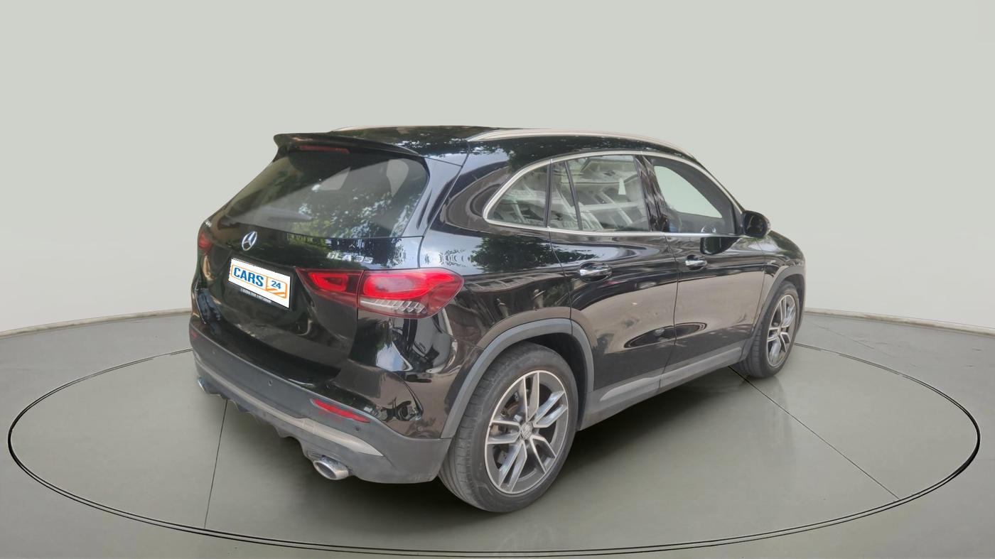 2022 Mercedes Benz GLA Class 35 AMG 4MATIC, Petrol, Automatic, 14,500 km, exterior