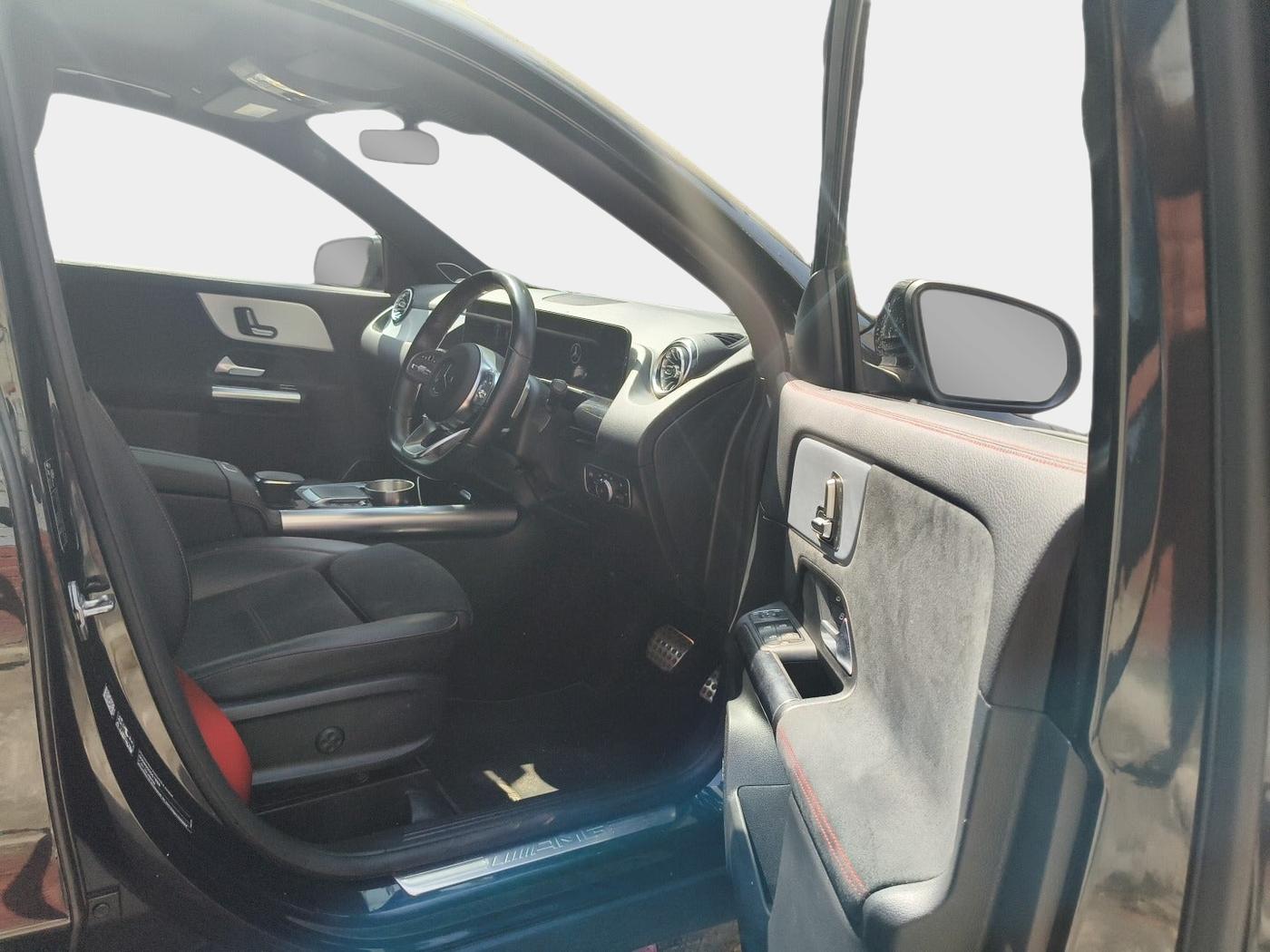 2022 Mercedes Benz GLA Class 35 AMG 4MATIC, Petrol, Automatic, 14,500 km, interior