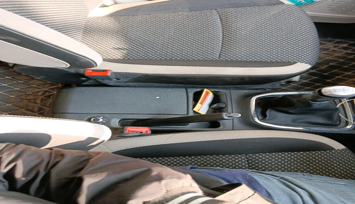 2019 Renault TRIBER RXZ, Petrol, Manual, 34,533 km, interior