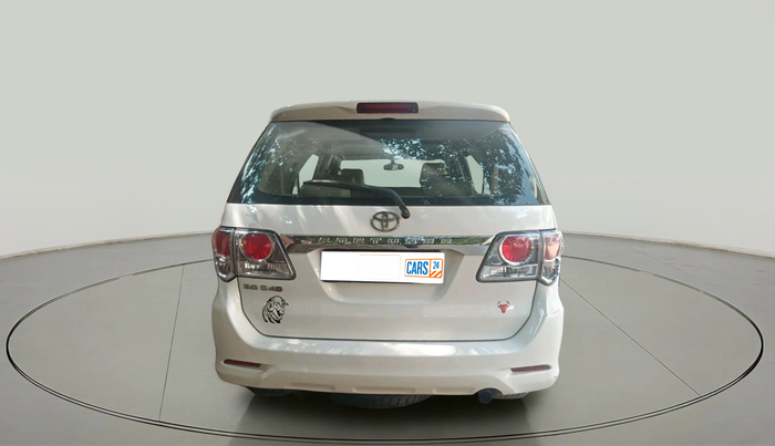 2013 Toyota Fortuner 3.0 4X2 MT, Diesel, Manual, 1,24,600 km, exterior