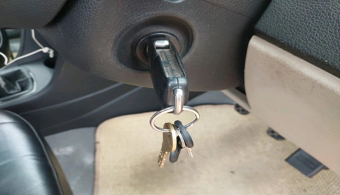 2013 Volkswagen Polo COMFORTLINE 1.2L, Diesel, Manual, 1,68,513 km, interior