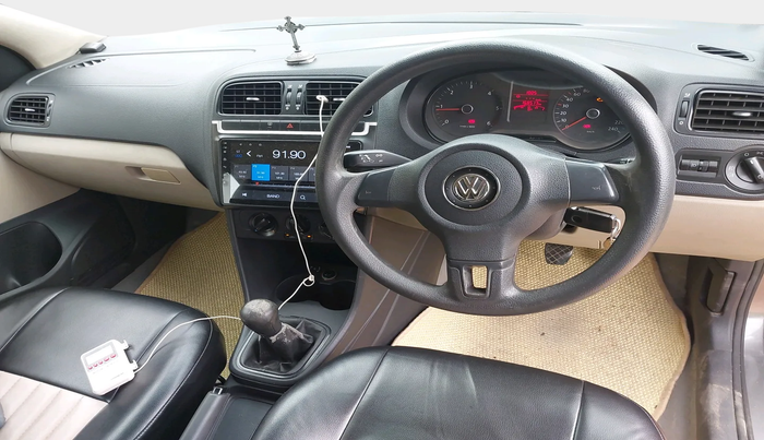 2013 Volkswagen Polo COMFORTLINE 1.2L, Diesel, Manual, 1,68,513 km, interior