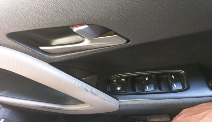 2017 Hyundai Creta SX PLUS 1.6 PETROL, Petrol, Manual, 72,487 km, interior