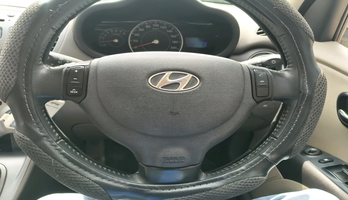 2013 Hyundai i10 ASTA 1.2 AT SUNROOF, Petrol, Automatic, 22,105 km, interior