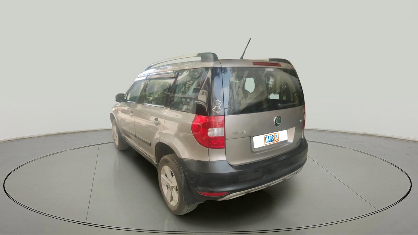 2012 Skoda Yeti ELEGANCE 2.0 TDI CR 4X4, Diesel, Manual, 1,47,758 km, exterior