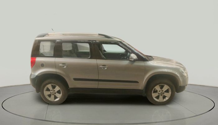 2012 Skoda Yeti ELEGANCE 2.0 TDI CR 4X4, Diesel, Manual, 1,47,758 km, exterior