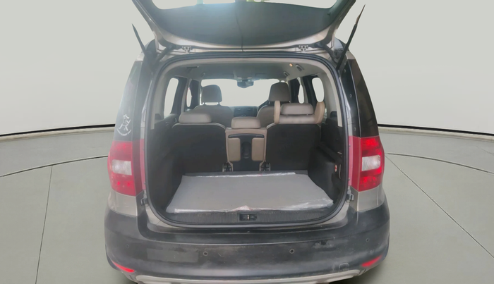 2012 Skoda Yeti ELEGANCE 2.0 TDI CR 4X4, Diesel, Manual, 1,47,758 km, exterior