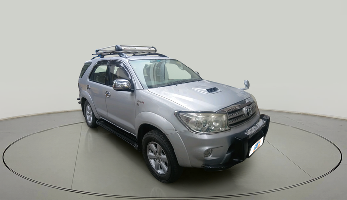 2011 Toyota Fortuner 3.0 4X4 MT, Diesel, Manual, 1,17,399 km, exterior