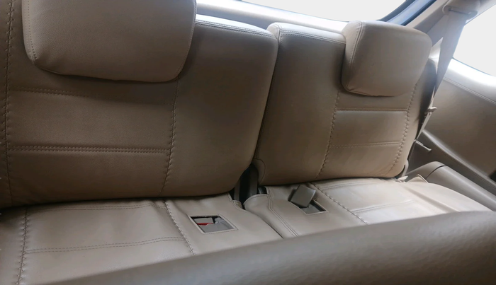 2011 Toyota Fortuner 3.0 4X4 MT, Diesel, Manual, 1,17,399 km, interior