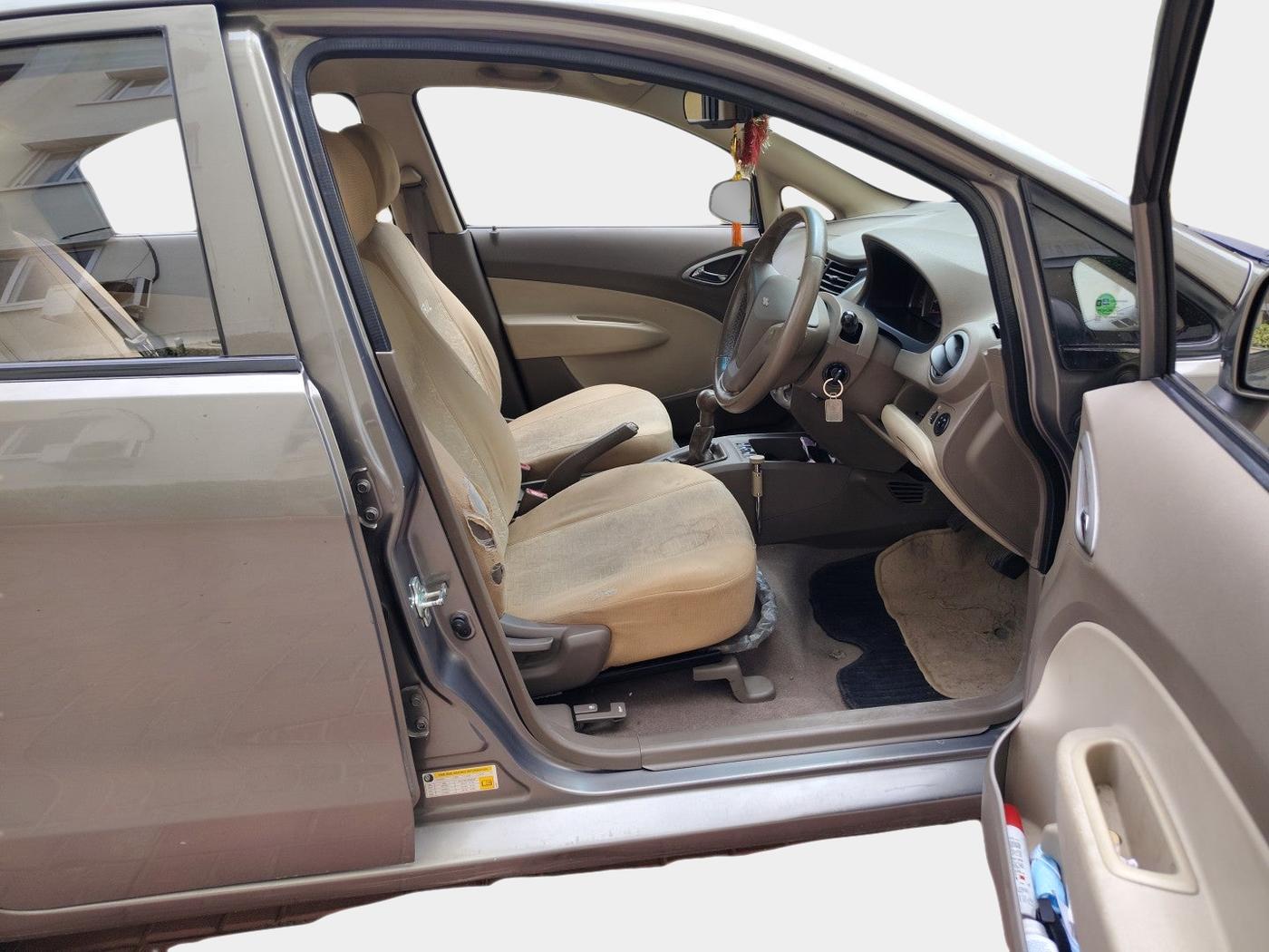 2013 Chevrolet Sail 1.2 LS ABS, Petrol, Manual, 48,189 km, interior